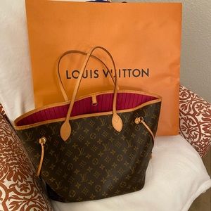 Louis Vuitton MM Neverfull with pouchette